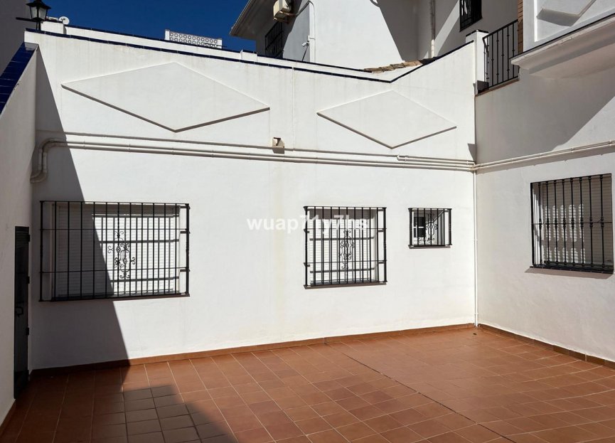 Resale - House - Detached Villa - Fuengirola - Fuengirola Centro