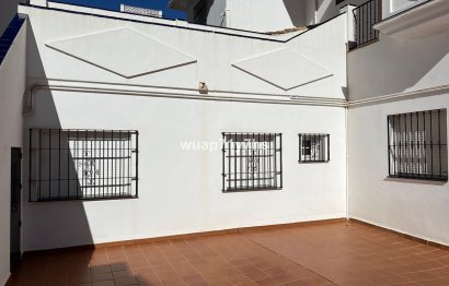 Resale - House - Detached Villa - Fuengirola - Fuengirola Centro