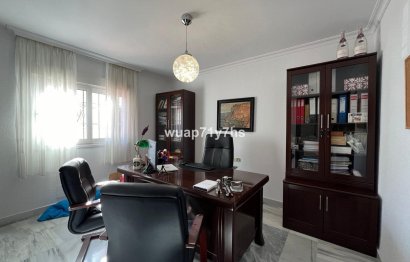 Resale - House - Detached Villa - Fuengirola - Fuengirola Centro