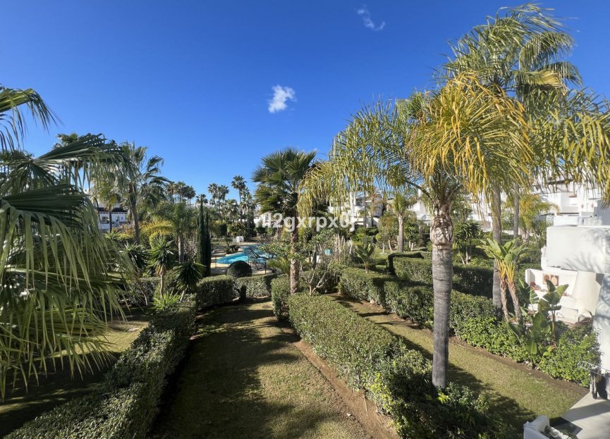 Resale - House - Semi-Detached House - Estepona - Costalita