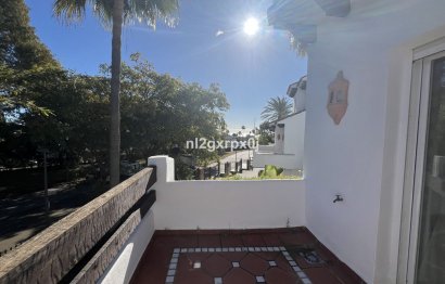 Reventa - House - Semi-Detached House - Estepona - Costalita