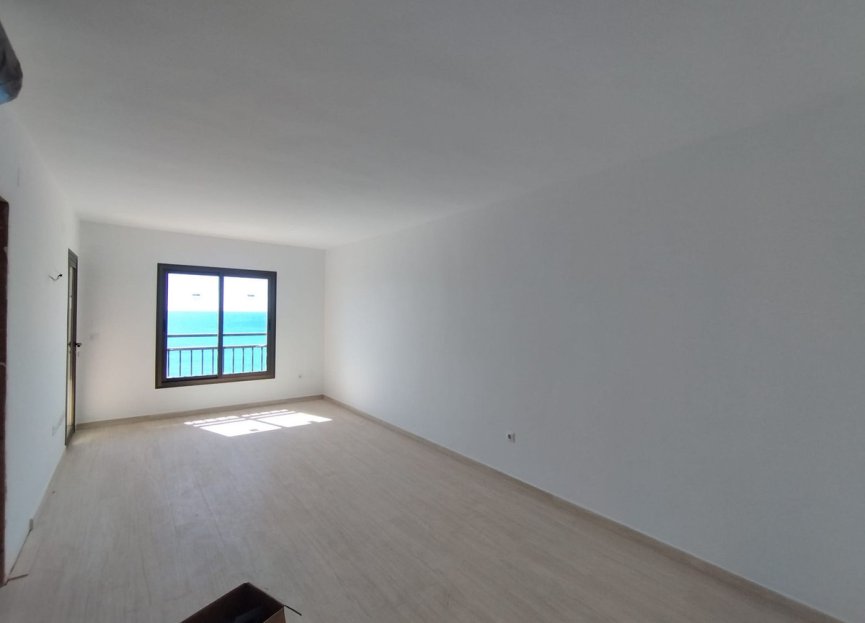 Resale - Apartment - Middle Floor Apartment - Fuengirola - Fuengirola Centro