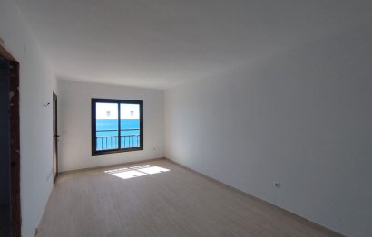 Resale - Apartment - Middle Floor Apartment - Fuengirola - Fuengirola Centro