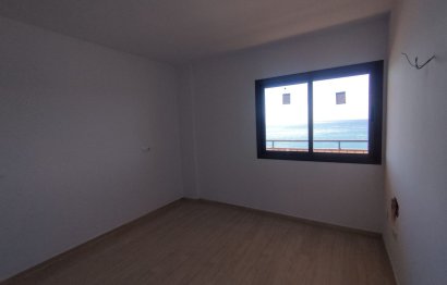 Resale - Apartment - Middle Floor Apartment - Fuengirola - Fuengirola Centro