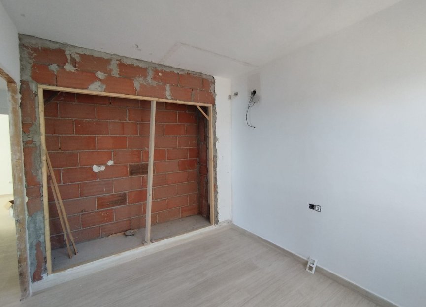 Resale - Apartment - Middle Floor Apartment - Fuengirola - Fuengirola Centro