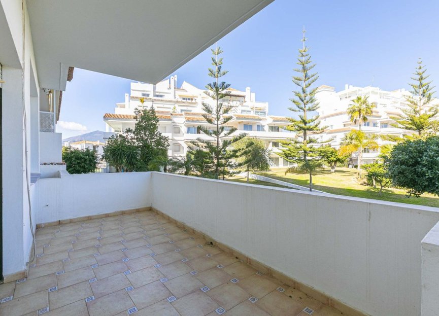 Resale - Apartment - Middle Floor Apartment - Marbella - Nueva Andalucia