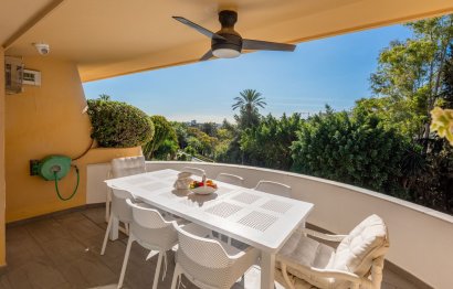 Resale - Apartment - Middle Floor Apartment - Marbella - Nueva Andalucia