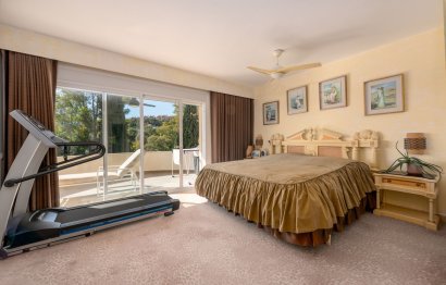 Resale - Apartment - Middle Floor Apartment - Marbella - Nueva Andalucia