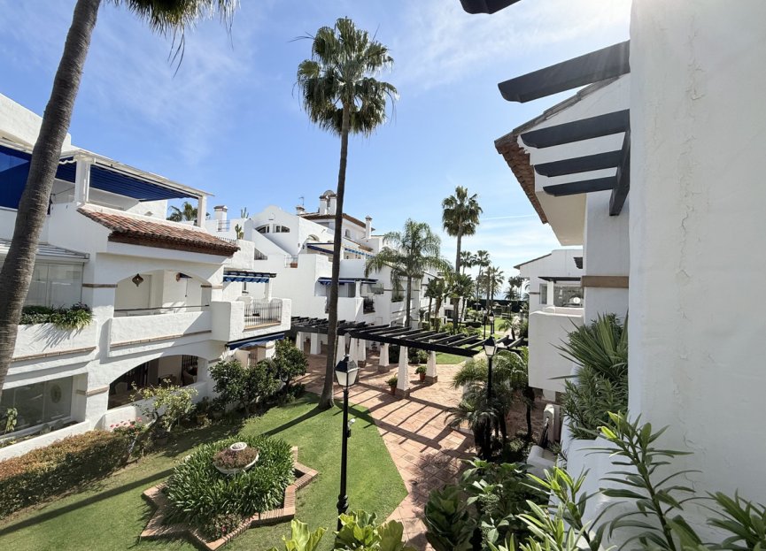 Resale - Apartment - Middle Floor Apartment - Marbella - San Pedro De Alcantara