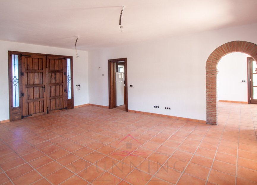 Resale - House - Finca - Cortijo - Casares - Casares Centro