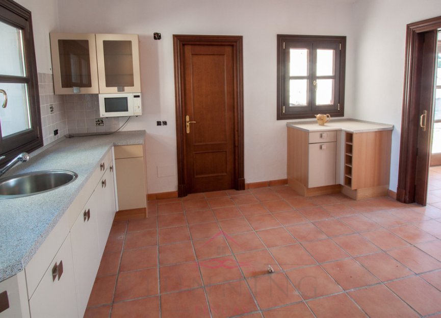 Resale - House - Finca - Cortijo - Casares - Casares Centro