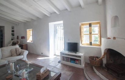 Resale - House - Finca - Cortijo - Casares - Casares Centro