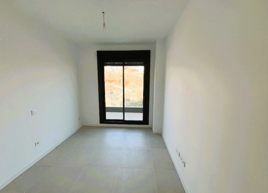 Resale - Apartment - Middle Floor Apartment - Fuengirola - Fuengirola Centro