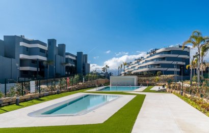 Resale - Apartment - Middle Floor Apartment - Estepona - New Golden Mile