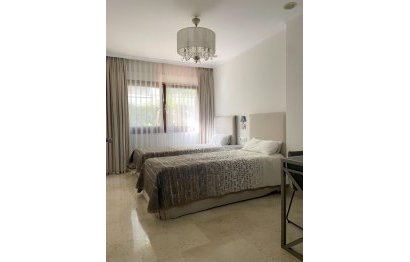 Resale - Apartment - Ground Floor Apartment - Marbella - The Golden Mile