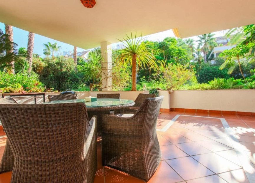 Resale - Apartment - Ground Floor Apartment - Marbella - The Golden Mile