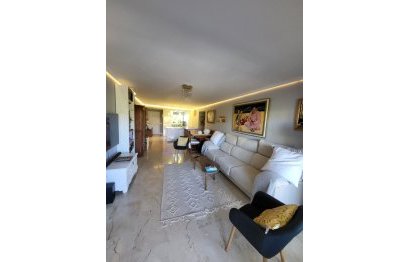 Resale - Apartment - Middle Floor Apartment - Marbella - Guadalmina Alta