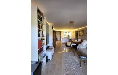 Resale - Apartment - Middle Floor Apartment - Marbella - Guadalmina Alta