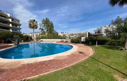 Resale - Apartment - Middle Floor Apartment - Marbella - Guadalmina Alta