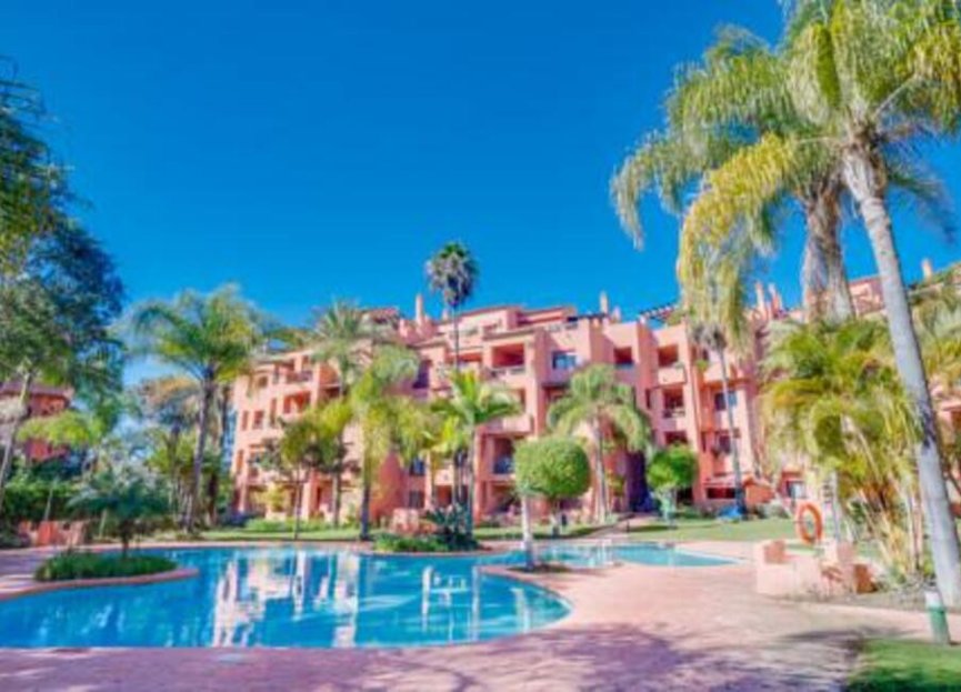 Resale - Apartment - Middle Floor Apartment - Marbella - Marbella Centro