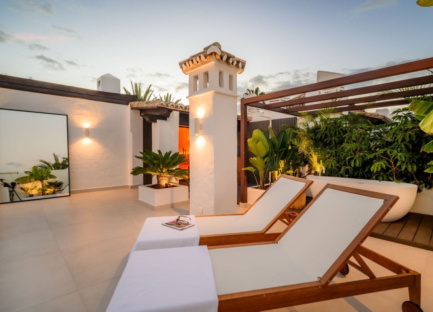 Resale - Apartment - Penthouse Duplex - Estepona - Estepona Centro