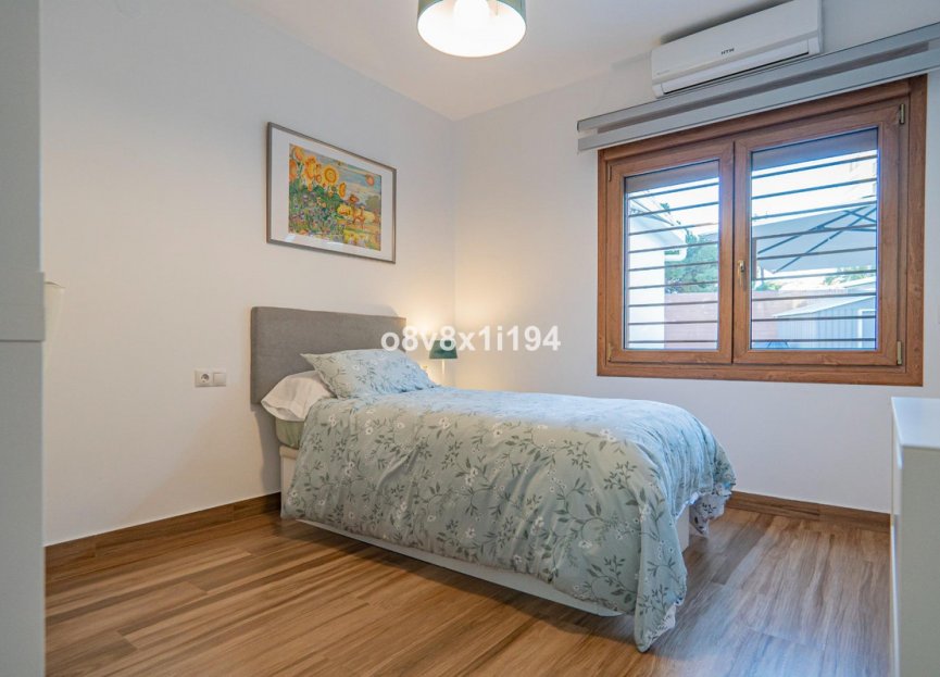 Resale - House - Detached Villa - Benalmádena - Benalmadena Costa