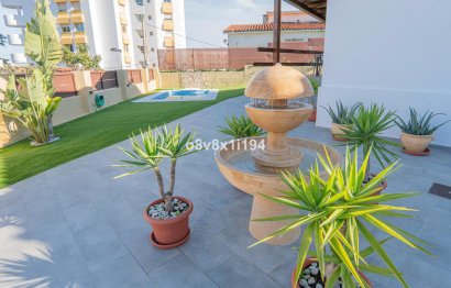 Resale - House - Detached Villa - Benalmádena - Benalmadena Costa