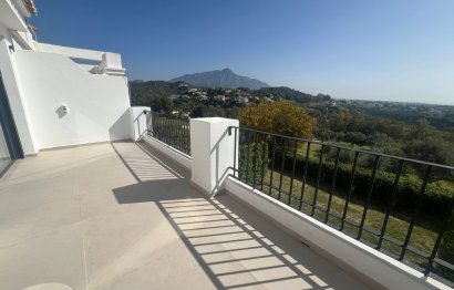 Resale - House - Townhouse - Benahavís - Benahavís Centro