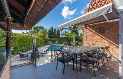 Resale - House - Detached Villa - Marbella - Marbesa