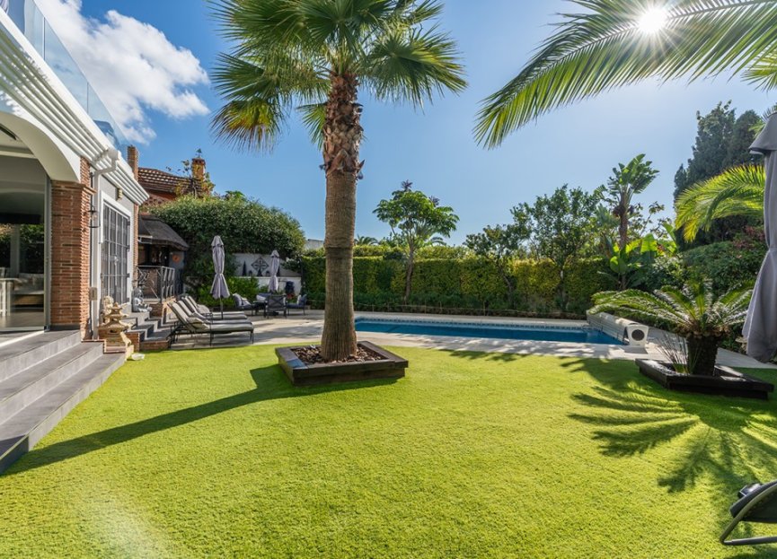 Resale - House - Detached Villa - Marbella - Marbesa