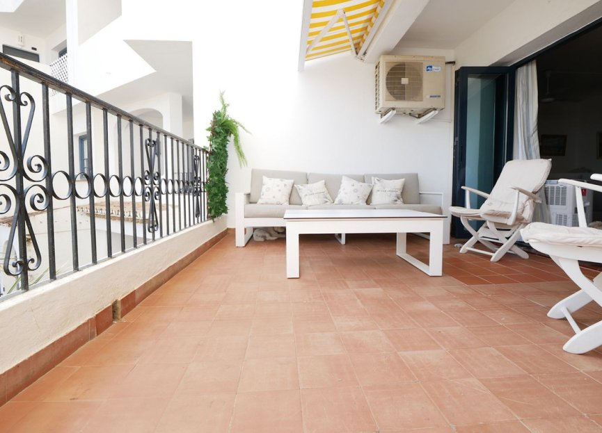 Resale - Apartment - Middle Floor Apartment - Marbella - Puerto de Cabopino