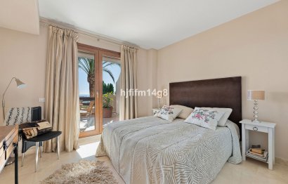 Resale - Apartment - Penthouse - Estepona - Estepona Centro