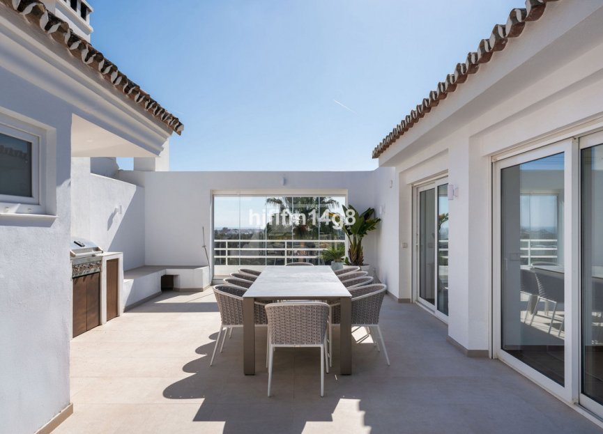 Resale - Apartment - Penthouse - Marbella - Nueva Andalucia