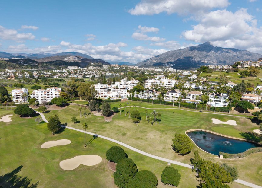 Resale - Apartment - Penthouse - Marbella - Nueva Andalucia