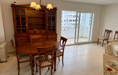 Resale - Apartment - Middle Floor Apartment - Marbella - La Campana