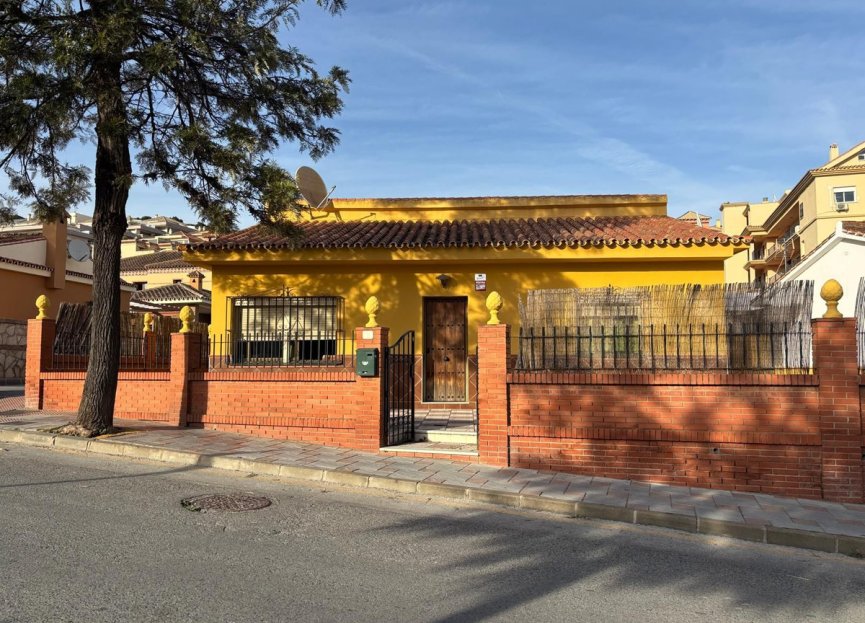 Resale - House - Detached Villa - Fuengirola - Los Pacos