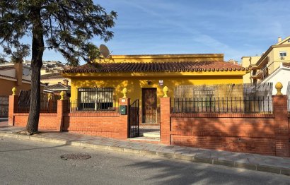 Resale - House - Detached Villa - Fuengirola - Los Pacos