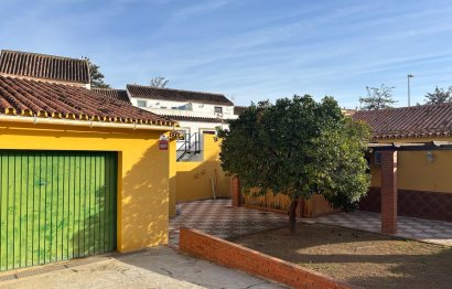 Resale - House - Detached Villa - Fuengirola - Los Pacos