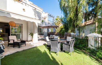 Resale - Apartment - Middle Floor Apartment - Marbella - Nueva Andalucia