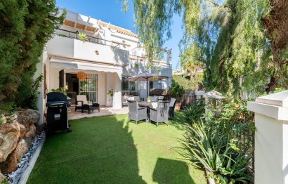 Resale - Apartment - Middle Floor Apartment - Marbella - Nueva Andalucia