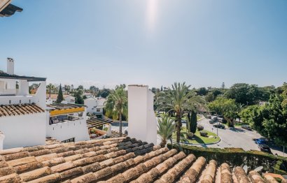 Resale - Apartment - Middle Floor Apartment - Marbella - Nueva Andalucia