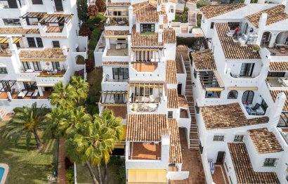 Resale - Apartment - Middle Floor Apartment - Marbella - Nueva Andalucia