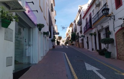 Resale - House - Townhouse - Estepona - Estepona Centro