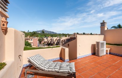 Resale - House - Townhouse - Marbella - Nueva Andalucia