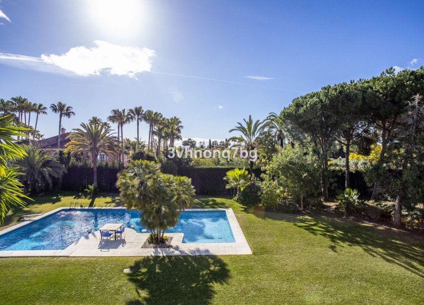 Resale - House - Detached Villa - Marbella - Guadalmina Baja