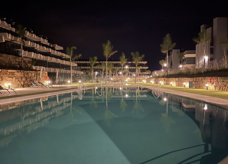 Resale - Apartment - Middle Floor Apartment - Estepona - Selwo