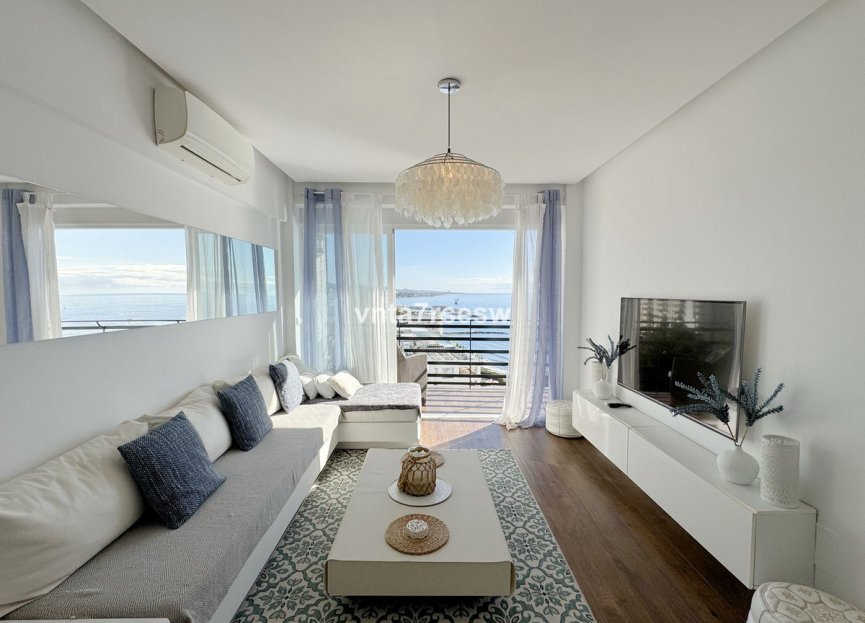 Resale - Apartment - Top Floor Apartment - Marbella - Marbella Centro