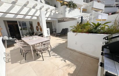 Resale - Apartment - Middle Floor Apartment - Marbella - Nueva Andalucia