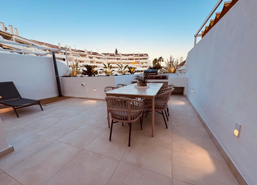 Resale - Apartment - Middle Floor Apartment - Marbella - Nueva Andalucia