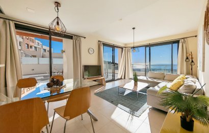 Resale - Apartment - Penthouse - Marbella - Altos de los Monteros